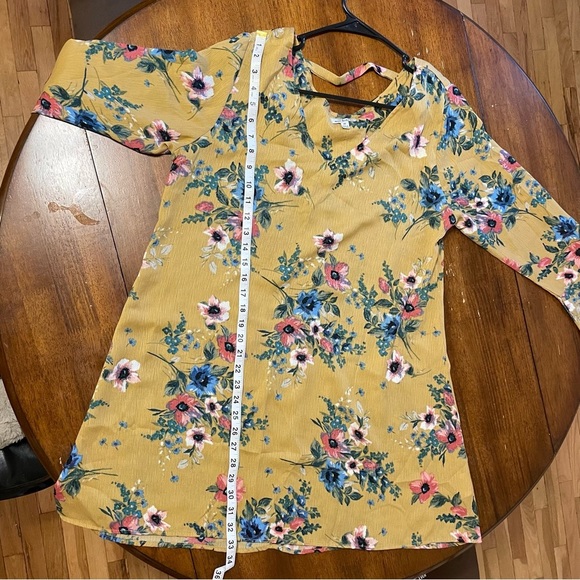 Mustard floral shirt - Picture 7 of 10